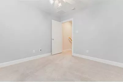 5941 South Loop E #1401, Houston, TX 77033 - Photo 17