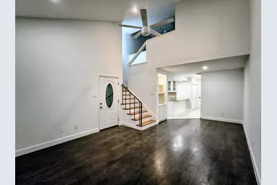 902 Memorial Village Drive, Houston, TX 77024 - Photo 3