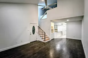 902 Memorial Village Dr, Houston, TX 77024 - Photo 3