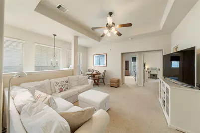 10610 Wallingford Place, Houston, TX 77042 - Photo 15