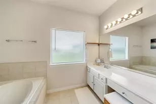 10610 Wallingford Pl, Houston, TX 77042 - Photo 23