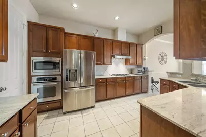 10610 Wallingford Place, Houston, TX 77042 - Photo 9