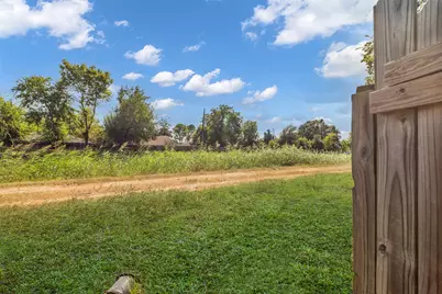 7227 Greenyard Drive, Houston, TX 77086 - Photo 37