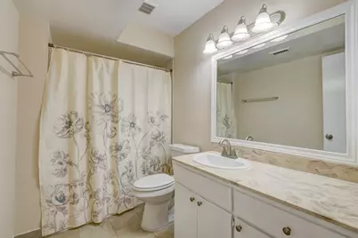 2555 Marilee Lane #4, Houston, TX 77057 - Photo 15