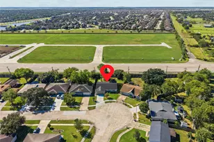 6305 Silver Leaf Dr, League City, TX 77573 - Photo 3