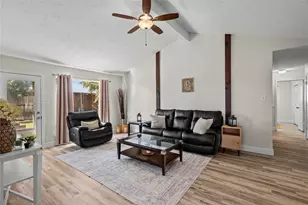 6305 Silver Leaf Dr, League City, TX 77573 - Photo 9