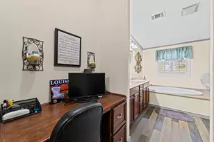 15501 Garrett Rd, Houston, TX 77044 - Photo 15