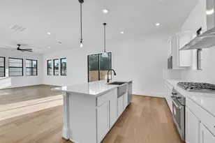 12037 Royal Oaks Run Dr, Houston, TX 77082 - Photo 9