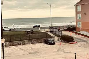 6300 Seawall Blvd, Galveston, TX 77551 - Photo 17