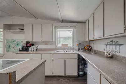 2316 Green Meadows Drive, Sealy, TX 77474 - Photo 23