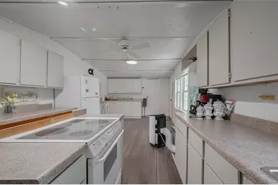 2316 Green Meadows Drive, Sealy, TX 77474 - Photo 21