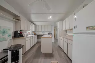 2316 Green Meadows Dr, Sealy, TX 77474 - Photo 15