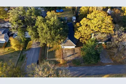 321 S 44th Street, Orange, TX 77630 - Photo 5