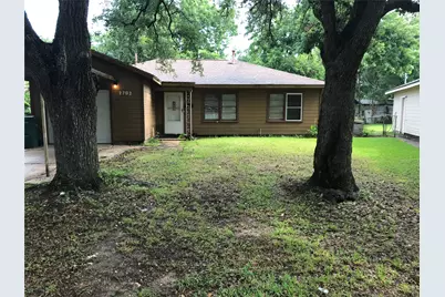2702 N Camp Circle, La Marque, TX 77568 - Photo 1