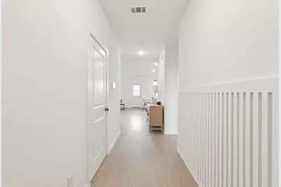 1010 S Oakhurst Drive, Dayton, TX 77535 - Photo 3