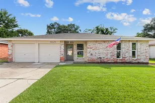 16619 Forest Bend Ave, Friendswood, TX 77546 - Photo 1