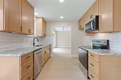 16619 Forest Bend Avenue, Friendswood, TX 77546 - Photo 7