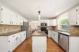 9530 Cane Creek Dr, Houston, TX 77070 - Photo 17