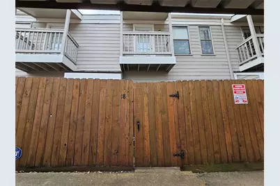 11710 Southlake Drive #18, Houston, TX 77077 - Photo 3