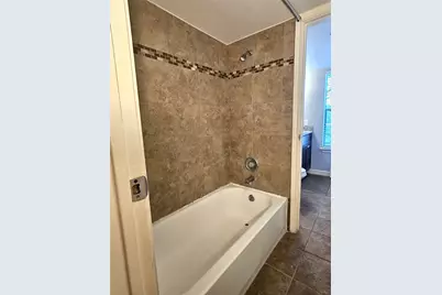 11710 Southlake Drive #18, Houston, TX 77077 - Photo 33
