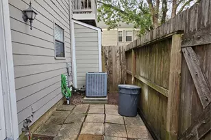 11710 Southlake Dr, Houston, TX 77077 - Photo 43