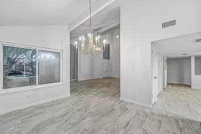 7622 Candlegreen Lane, Houston, TX 77071 - Photo 11