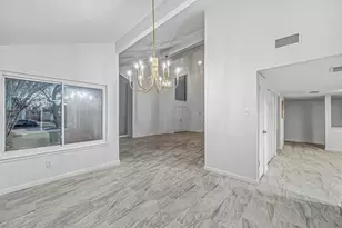 7622 Candlegreen Ln, Houston, TX 77071 - Photo 11