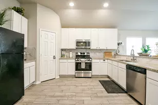 2211 Bright Sunrise Trl, Fresno, TX 77545 - Photo 7