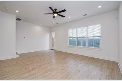 6420 Highland Pine Lane, Houston, TX 77091 - Photo 7