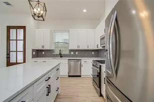 6420 Highland Pine Ln, Houston, TX 77091 - Photo 11