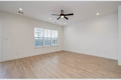 6420 Highland Pine Lane, Houston, TX 77091 - Photo 17