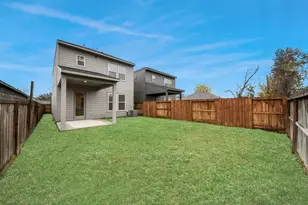 954 Junell St, Houston, TX 77088 - Photo 7