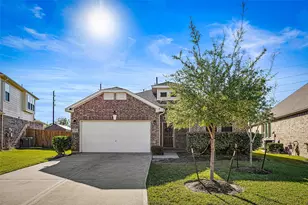 126 Polar Bear Trl, Crosby, TX 77532 - Photo 3