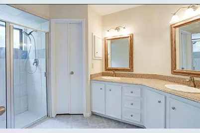 12111 Olympia Drive, Houston, TX 77077 - Photo 9