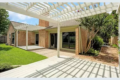 12111 Olympia Drive, Houston, TX 77077 - Photo 13