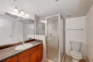 9788 Clarewood Dr, Houston, TX 77036 - Photo 15