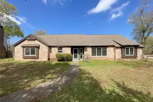 443 Bayou View Dr, El Lago, TX 77586 - Photo 1
