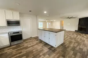 443 Bayou View Dr, El Lago, TX 77586 - Photo 13