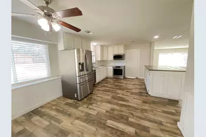 443 Bayou View Drive, El Lago, TX 77586 - Photo 15