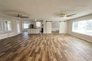 443 Bayou View Dr, El Lago, TX 77586 - Photo 7