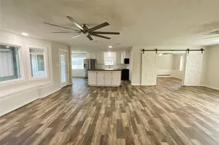 443 Bayou View Dr, El Lago, TX 77586 - Photo 9