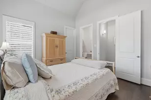 111 N Winter Sunrise Cir, The Woodlands, TX 77375 - Photo 9