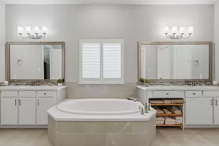111 N Winter Sunrise Cir, The Woodlands, TX 77375 - Photo 25