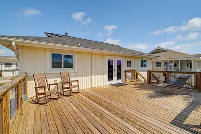273 Barracuda Street, Bayou Vista, TX 77563 - Photo 13