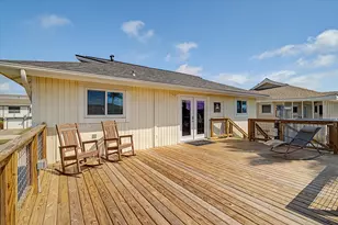 273 Barracuda St, Bayou Vista, TX 77563 - Photo 13