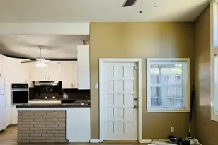 4731 Merwin St, Houston, TX 77027 - Photo 7