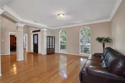 4015 Park Circle Way, Houston, TX 77059 - Photo 9