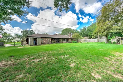 63 E County Road 136, Alvin, TX 77511 - Photo 31