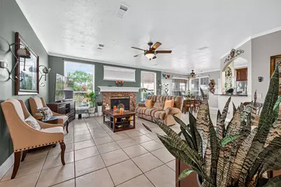 6822 Crystal Point Drive, Katy, TX 77449 - Photo 9