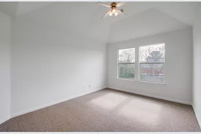 5425 Loch Lomond Drive, Houston, TX 77096 - Photo 33